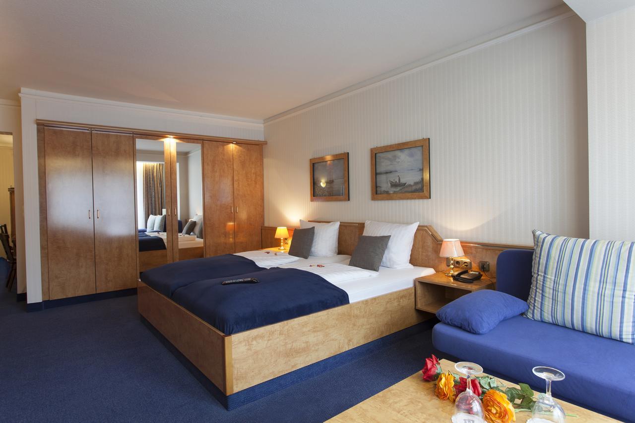 Hotel Celina Niederrheinischer Hof เครเฟลด์ ภายนอก รูปภาพ
