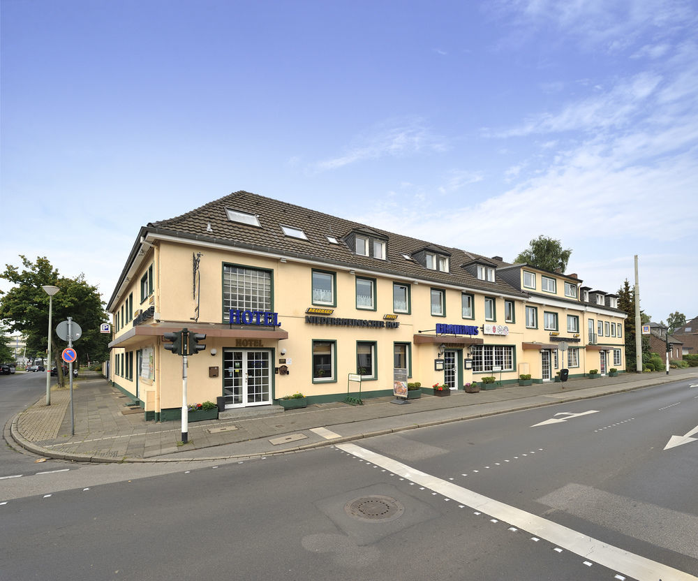 Hotel Celina Niederrheinischer Hof เครเฟลด์ ภายนอก รูปภาพ
